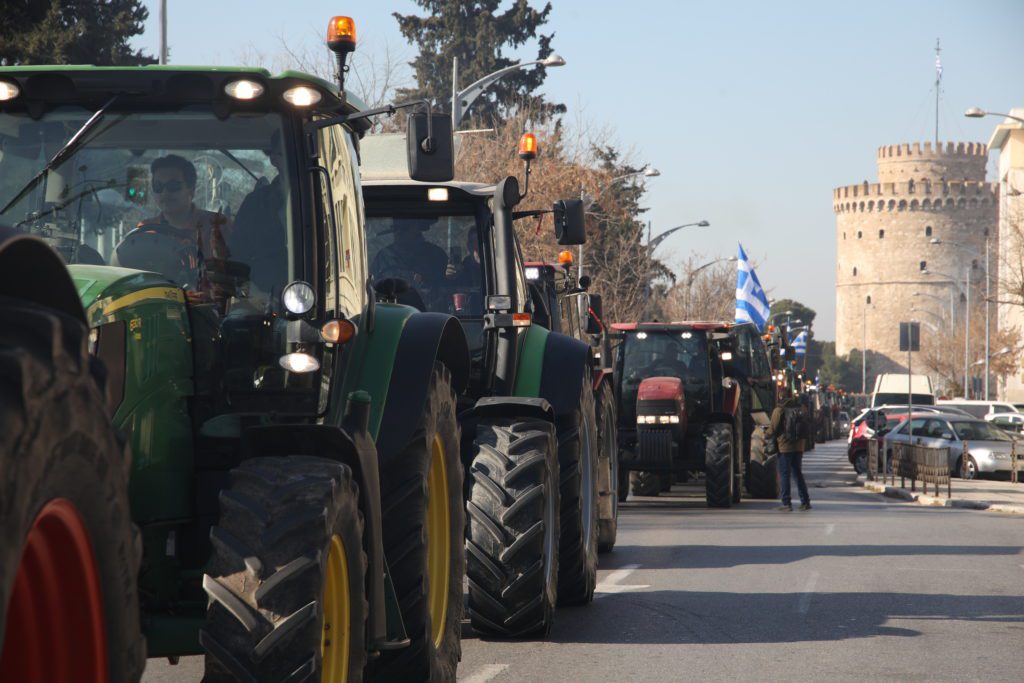 Αγρότες: Εκατοντάδες τρακτέρ στους δρόμους της Θεσσαλονίκης – Τελικός προορισμός η «Agrotica» (Photos)