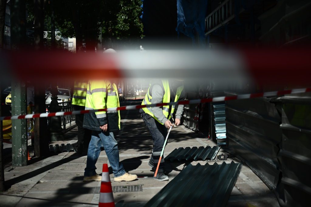 Βόμβα στο υπουργείο Εργασίας: Προβληματισμός στην ΕΛΑΣ για την επανεμφάνιση της τρομοκρατίας