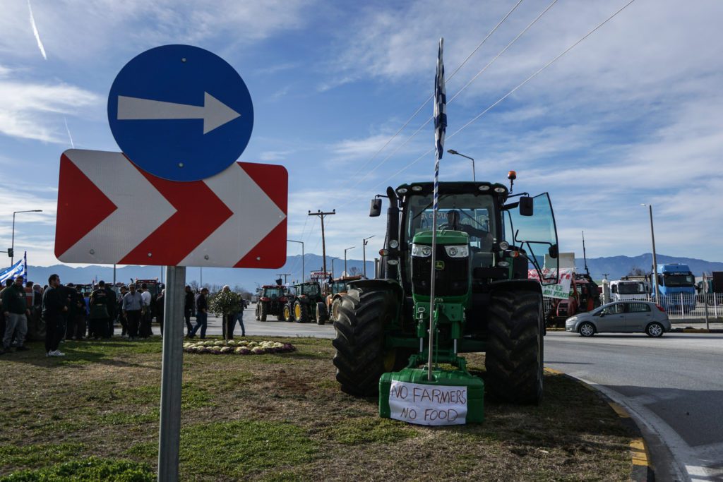 Αγρότες: Τα μπλόκα μπορούν να φτάσουν στην Αθήνα