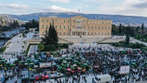 Αγρότες: Αναχωρούν από το Σύνταγμα &#8211; Οι επόμενες κινήσεις μετά το δυναμικό συλλαλητήριο