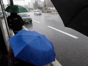 Κακοκαιρία «Δωροθέα»: Έρχονται βροχές, καταιγίδες και θυελλώδεις νοτιάδες &#8211; Πότε θα εκδηλωθούν τα φαινόμενα (LIVE)