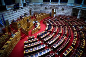 «Κούγκι» στη Βουλή για τα ιδιωτικά ΑΕΙ: 4 κόμματα ζητούν απόσυρση του νομοσχεδίου &#8211; «Συνιστά πολιτειακή εκτροπή»