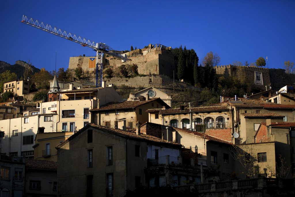 Καταλονία: Πρόστιμα σε εταιρείες εκμετάλλευσης ακινήτων και νέος νόμος για την στέγαση
