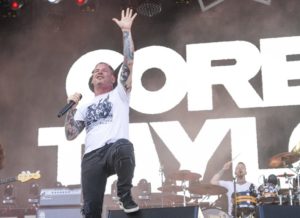Ο Corey Taylor των Slipknot για μια συναυλία στην Αθήνα