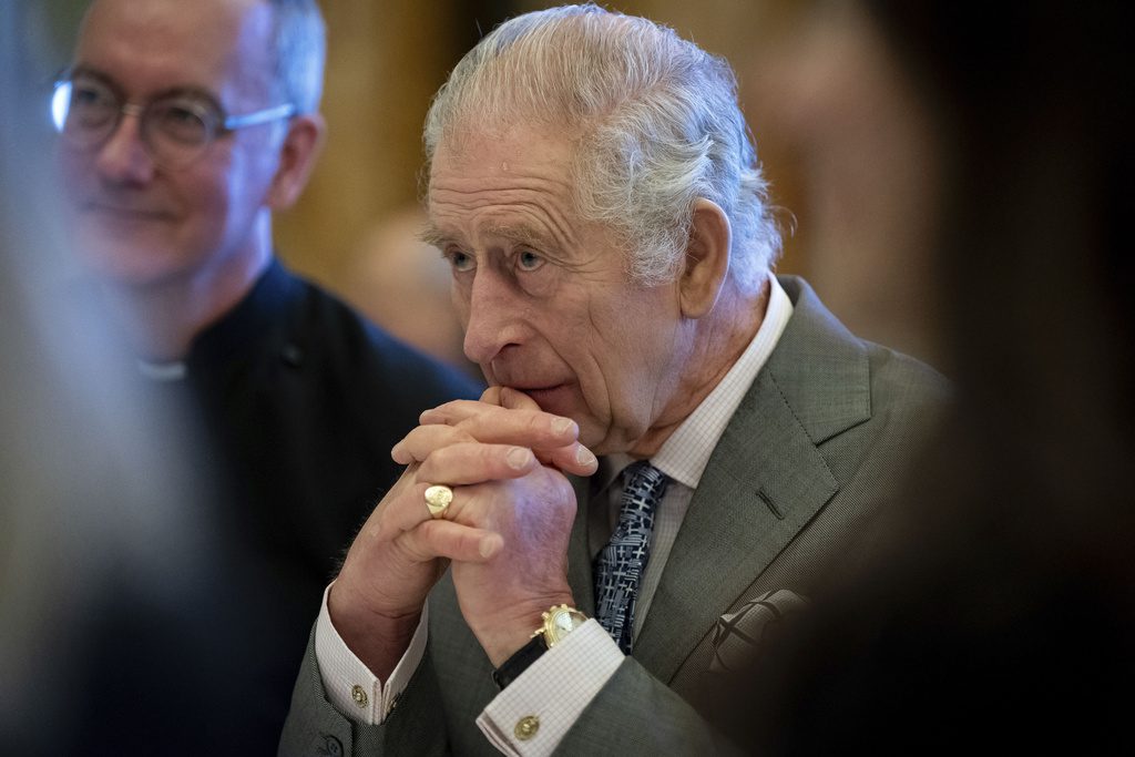 Βρετανία: Ο βασιλιάς Κάρολος διαγνώστηκε με καρκίνο – Ακυρώνει τις υποχρεώσεις του