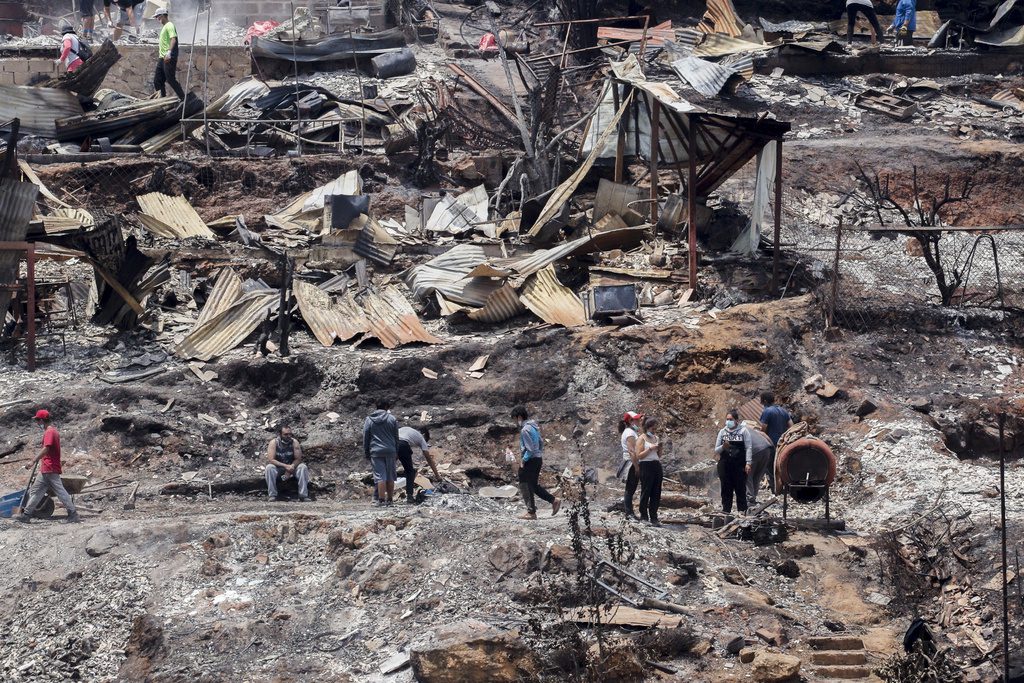 Χιλή: 122 νεκροί από εφιαλτικές πυρκαγιές που μαίνονται για μέρες