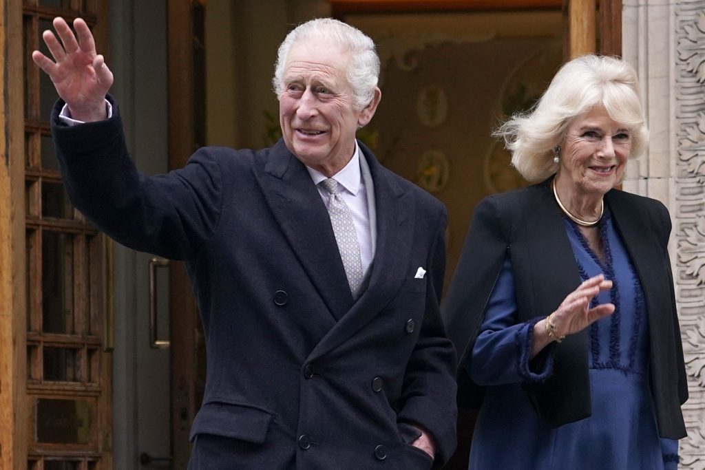 Κάρολος: Η επόμενη ημέρα στο παλάτι μετά την ανακοίνωση της διάγνωσης – Οι πρώτες αντιδράσεις στη Βρετανία