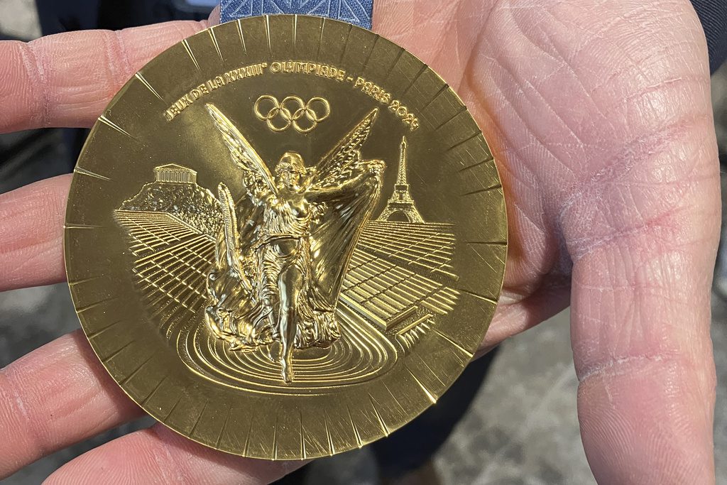 Παρίσι: Με… κομμάτια από τον Πύργο του Άιφελ τα μετάλλια των Ολυμπιακών Αγώνων 2024 – Η ειδική άδεια που ελήφθη