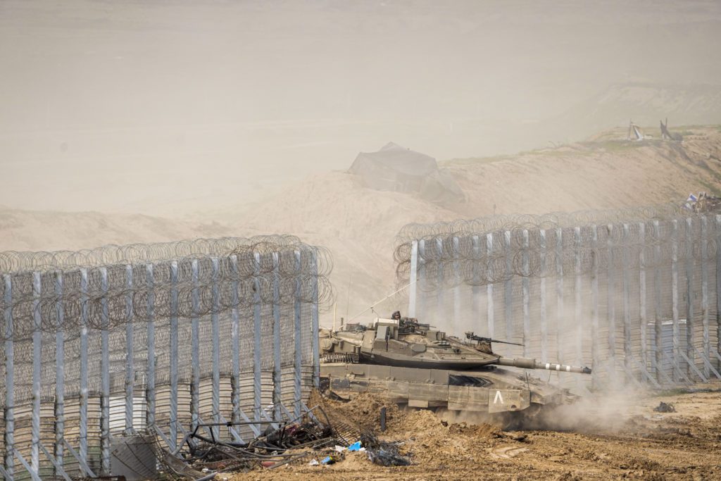 ΗΠΑ: Εξετάζουν την αποστολή νέων όπλων στο Ισραήλ ενώ… μιλούν για εκεχειρία στη Γάζα