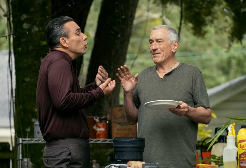 O Robert De Niro είναι «Μπαμπάς να σου πετύχει…» στη ζώνη Sunday Premiere της Nova με την κωμωδία «About my Father»!