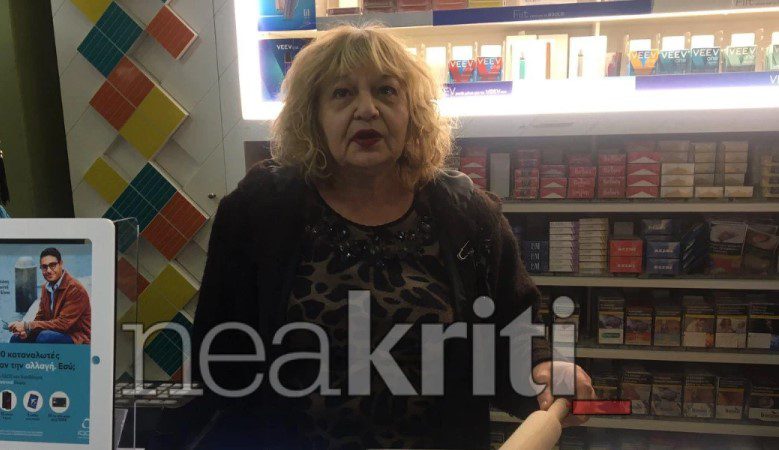 Αυτή είναι η γυναίκα που απέτρεψε ληστεία με… πλάστη – «Όποιος έρθει θα τη φάει στο κεφάλι» (Video)