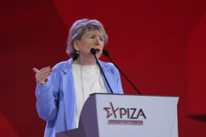 Ακρίτα: «Δεν γίνεται να κάνουμε εκλογές μέχρι να χάσει ο Κασσελάκης»