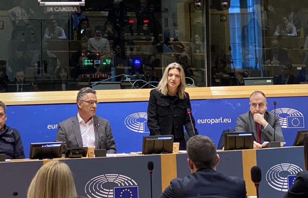 Μαρία Καρυστιανού: Η «μάνα των Τεμπών» που έκανε την Ευρώπη να δακρύσει