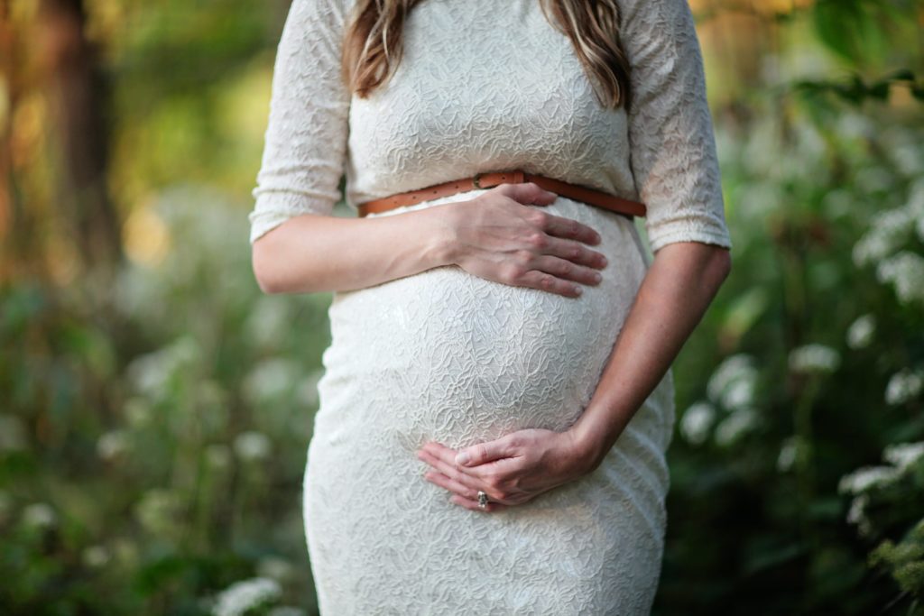 Αποκαλυπτική έρευνα για τον κορονοϊό: Μία στις δέκα γυναίκες που νόσησαν στην εγκυμοσύνη μπορεί να αναπτύξει long Covid