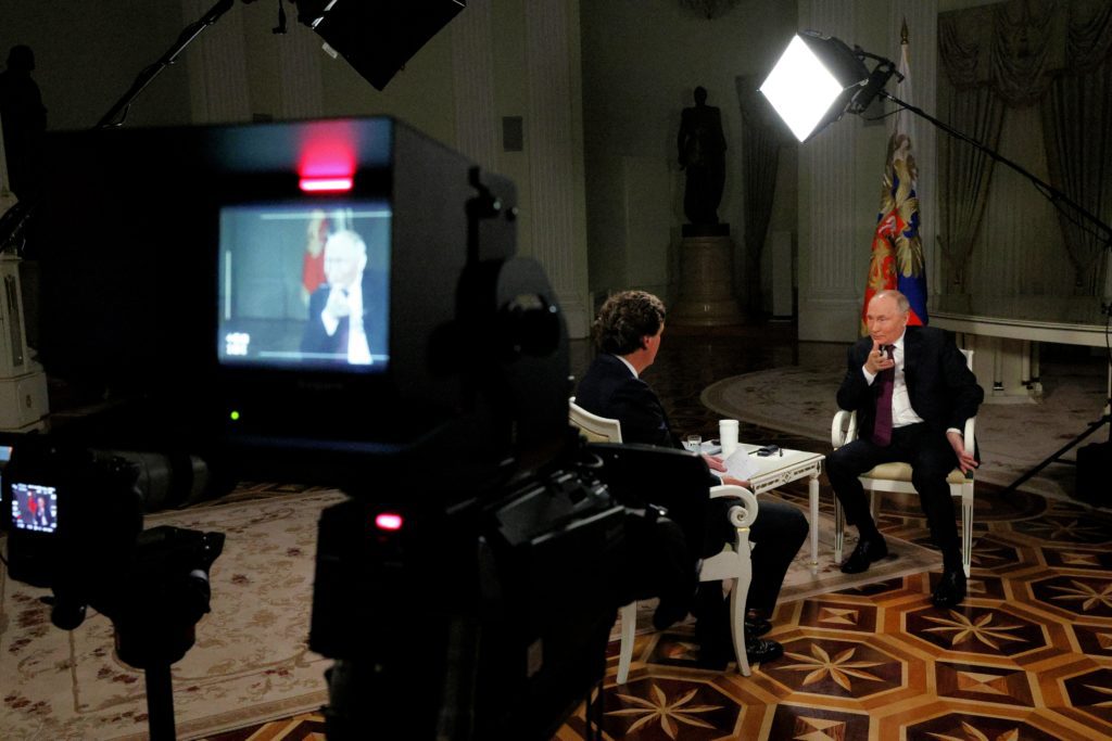 Πούτιν: 9 συμπεράσματα από τα 147 λεπτά με τον Τάκερ Κάρλσον – Η κορυφαία στιγμή της συνέντευξης