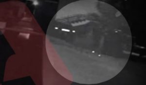 Ζάκυνθος: Βίντεο δείχνει τον 27χρονο να μεταφέρει τη 19χρονη από το σπίτι του τρόμου στο νοσοκομείο