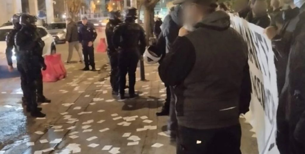 Ρουβίκωνας: 30 προσαγωγές έξω από το νοσοκομείο «Άγιος Σάββας»