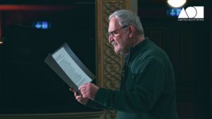 Παγκόσμια Ημέρα Θεάτρου: O Δημήτρης Καταλειφός διαβάζει το πρώτο θεατρικό έργο που ανέβηκε στο Δημοτικό Θέατρο Πειραιά