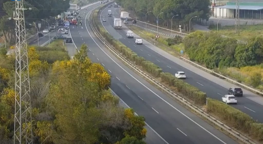 Συναγερμός στη Σεβίλλη: Φορτηγό έπεσε πάνω σε αστυνομικό μπλόκο – Έξι νεκροί (Video)