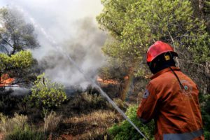 Πάτρα: Συνελήφθη ένας άνδρας ως υπαίτιος πρόκλησης επτά πυρκαγιών
