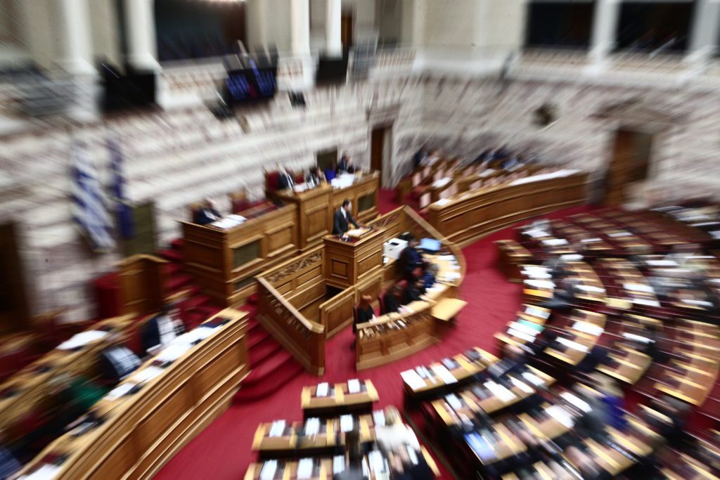 Ιδιωτικά πανεπιστήμια: ΝΔ μαζί με πρώην «Σπαρτιάτη» καταπάτησαν το Σύνταγμα