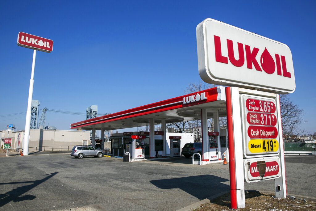 Ρωσία: Ακόμα ένας μυστηριώδης θάνατος στελέχους της Lukoil