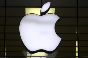 Apple: Πρόστιμο 1,8 δισ. από την Κομισιόν για αθέμιτο ανταγωνισμό