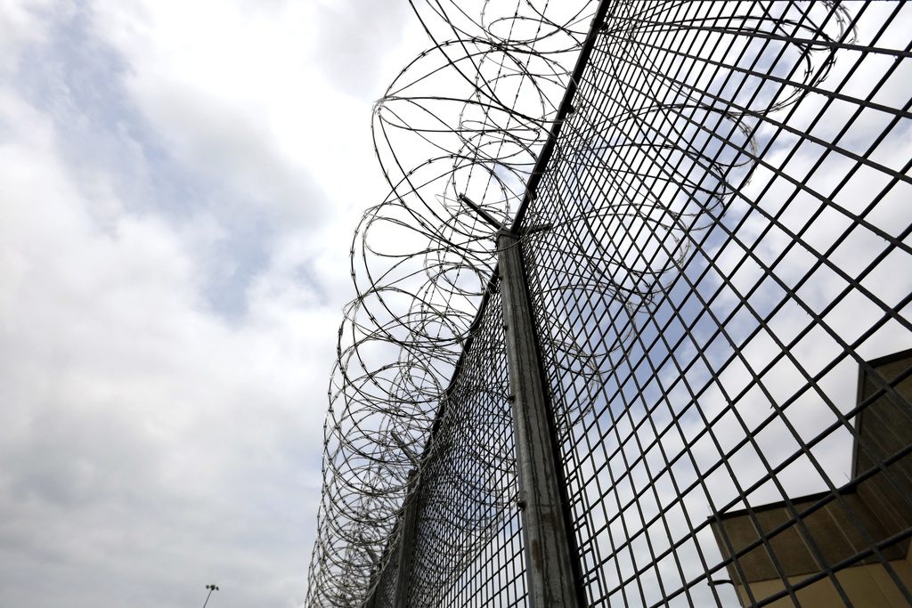 Γαλλία: Στη φυλακή 45χρονος που έριξε καυτό λάδι στη σύζυγό του