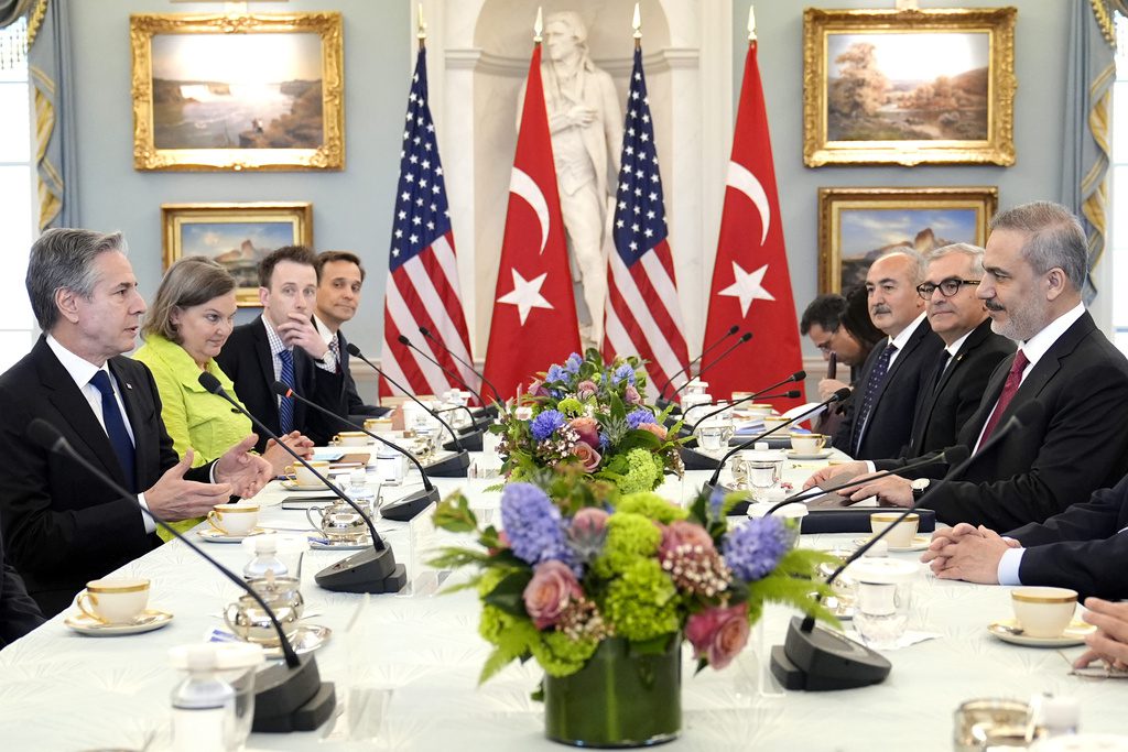 Τουρκία – Φιντάν: Συζητήσεις με ΗΠΑ για Ουκρανία, Γάζα και βελτίωση διμερών σχέσεων