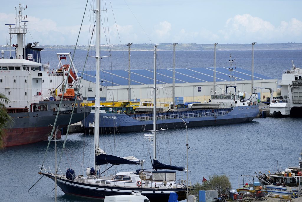 Για πρώτη φορά, τρόφιμα φθάνουν διά θαλάσσης στη Λωρίδα της Γάζας