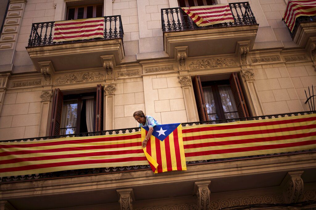 Ισπανία: Η κυβέρνηση προσπαθεί να μπλοκάρει συζήτηση για ανεξαρτησία στο κοινοβούλιο της Καταλονίας