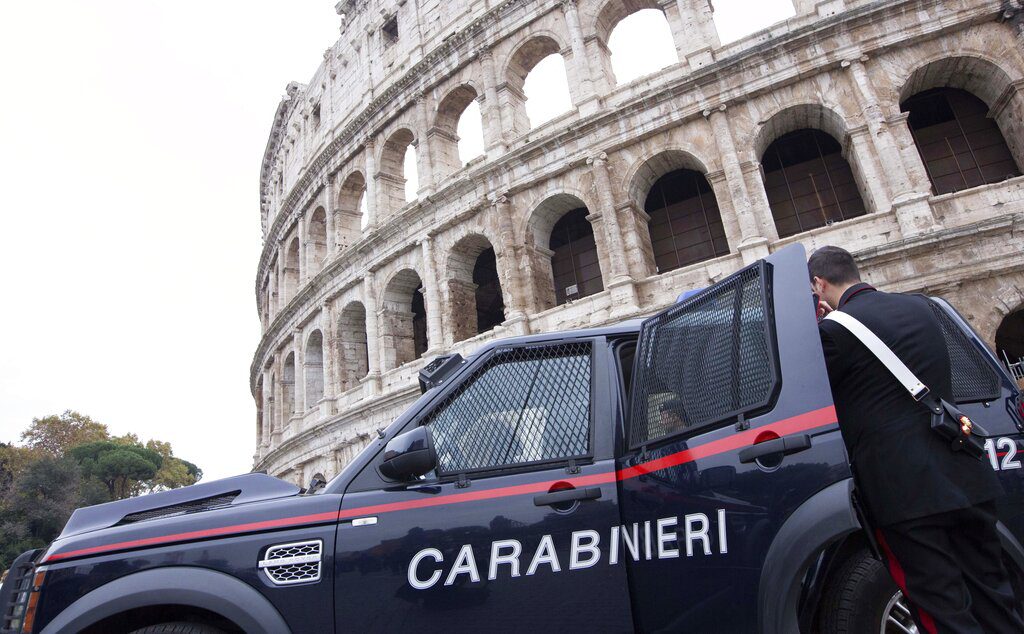 Ιταλία: Συνελήφθη υπεραιωνόβια γυναίκα για επικίνδυνη οδήγηση, χωρίς δίπλωμα και άδεια