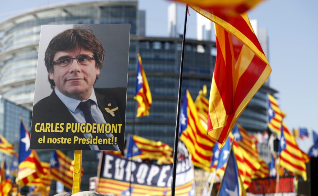 O Πουτζδεμόν θέλει να γίνει και πάλι πρόεδρος της Καταλονίας