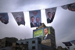 Τουρκία: Αντίστροφη μέτρηση για τις δημοτικές εκλογές &#8211; Η «μάχη» της Κωνσταντινούπολης και η κουρδική ψήφος