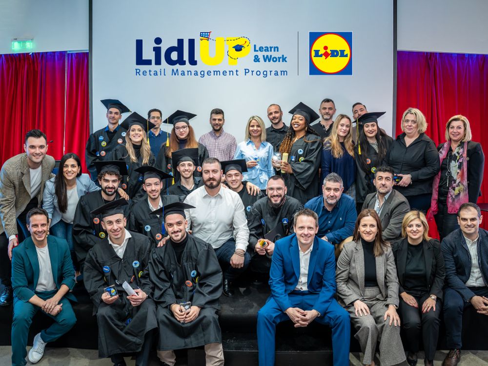 Οι πρώτοι απόφοιτοι του Lidl UP: Learn & Work αναλαμβάνουν τον ρόλο του Υποδιευθυντή καταστήματος