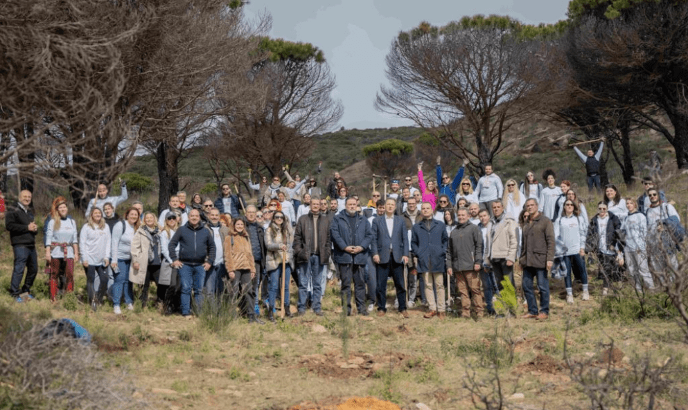 ΠΑΠΑΣΤΡΑΤΟΣ: Πράξεις για την αναγέννηση της καμένης αττικής γης