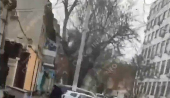 Ισχυρή έκρηξη στην Οδησσό: Κοντά στην αυτοκινητοπομπή του Ζελένσκι – Οι πρώτες πληροφορίες από την ελληνική αποστολή