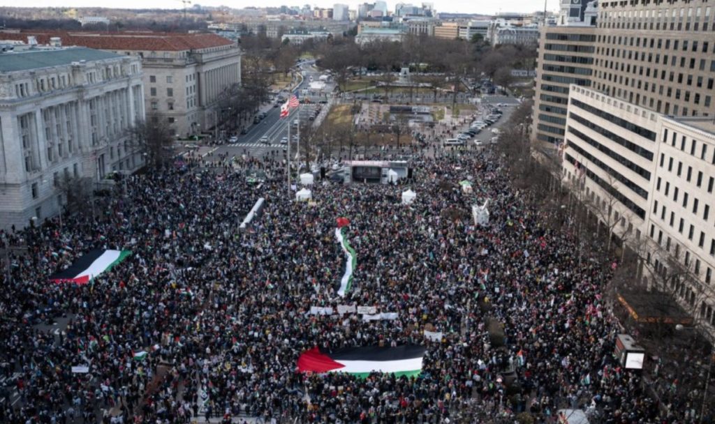 Βρετανία: Χιλιάδες άνθρωποι διαδηλώνουν στο Λονδίνο για μια εκεχειρία στη Γάζα