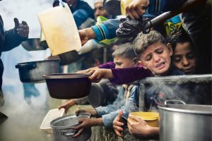 Γάζα: Λιμός απειλεί τώρα 1,1 εκατ. Παλαιστίνιους &#8211; Τα παιδιά πεθαίνουν από την πείνα