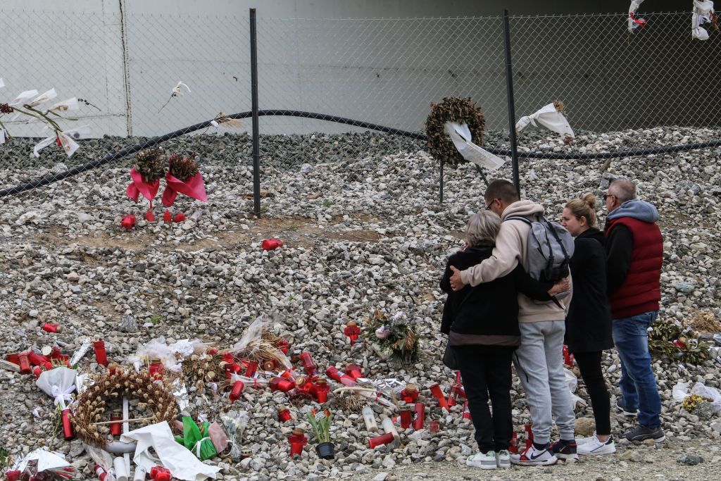 Έγκλημα Τέμπη: Η εισαγγελέας Λάρισας παρέκαμψε τον νόμο περί ευθύνης υπουργών και βγάζει λάδι τον Τριαντόπουλο