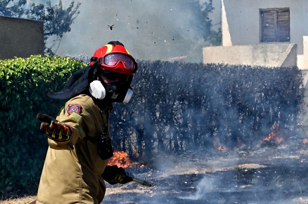 Στο απροχώρητο η κατάσταση για τους εποχικούς πυροσβέστες – Σκέφτονται ομαδικές παραιτήσεις