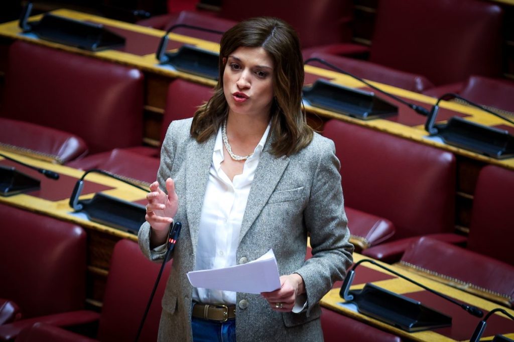 Νοτοπούλου – Γαβρήλος: «Από πανηγυρικές εξαγγελίες ήδη θεσπισμένων μέτρων χορτάσαμε»