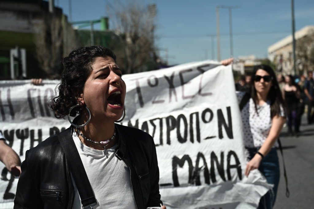 Κολωνός: Αποφυλακίζεται η μητέρα της 12χρονης – Το δικαστήριο κρίνει τα ελαφρυντικά για Μίχο και τους άλλους καταδικασθέντες