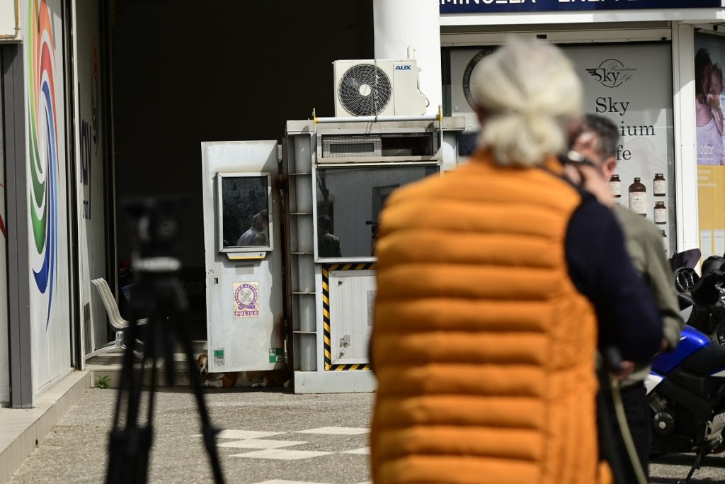 ΚΚΕ για τη γυναικοκτονία: Η κυβέρνηση ΝΔ διαφημίζει το panic button και αφήνει τις γυναίκες απροστάτευτες