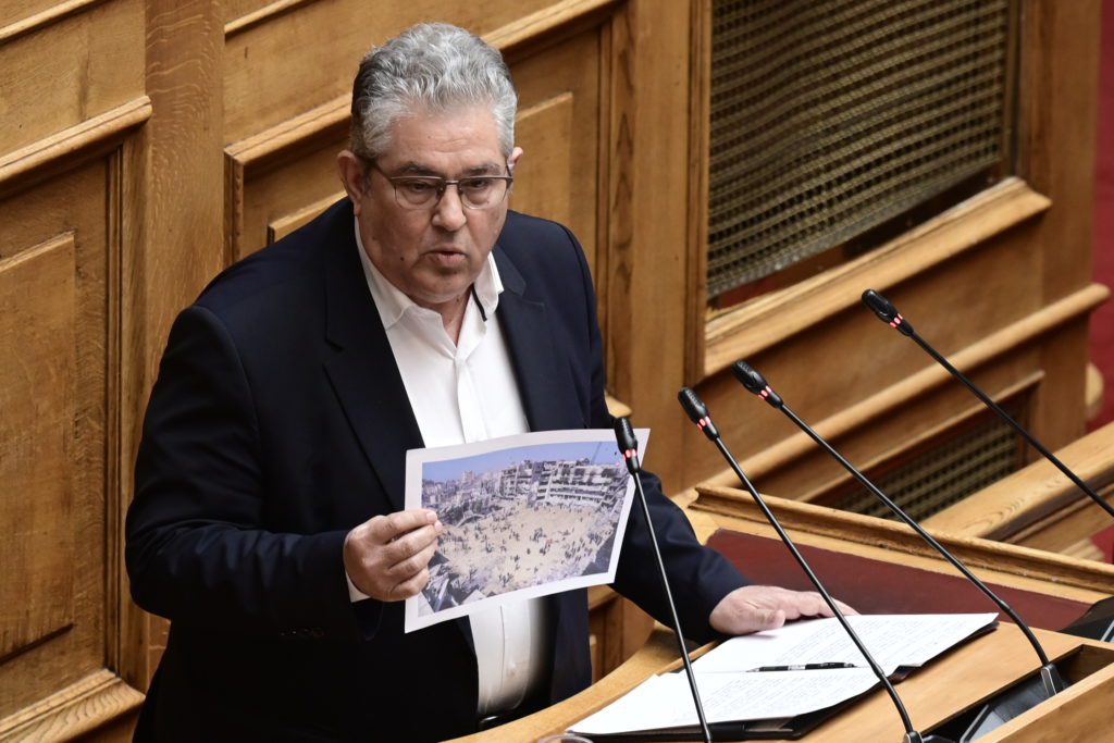 Κουτσούμπας: «Μέχρι να δώσετε λύσεις στα προβλήματα της Θεσσαλίας, δεν θα σας αφήσουμε σε χλωρό κλαρί»