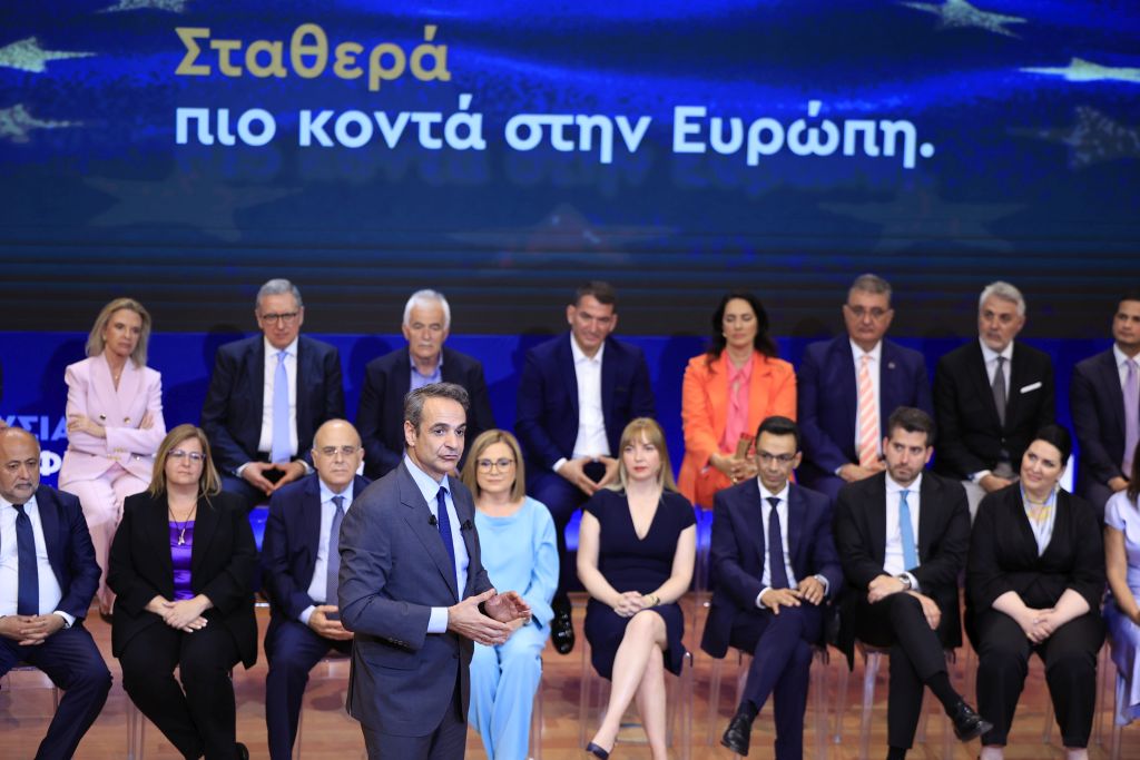 ΣΥΡΙΖΑ: «Ακροδεξιά, σκοταδισμός, μισογυνισμός, ομοφοβία και μπάζωμα η αριστεία της ΝΔ»