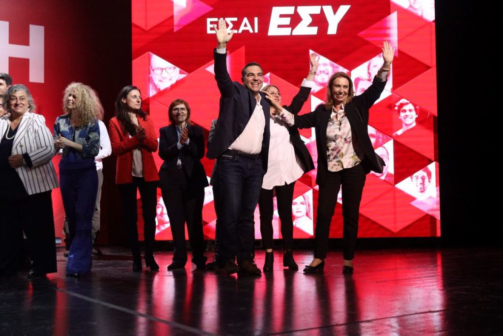 ΣΥΡΙΖΑ: Οι 42 υποψήφιοι ευρωβουλευτές – Αγκαλιές με τον Αλέξη Τσίπρα (Video)