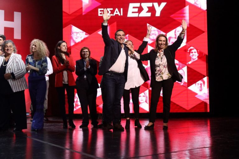 ΣΥΡΙΖΑ: Οι 42 υποψήφιοι ευρωβουλευτές – Αγκαλιές με τον Αλέξη Τσίπρα (Video)