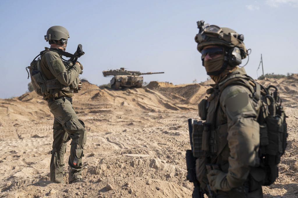 Ισραηλινός στρατός: «Θα απαντήσουμε στην επίθεση που εξαπέλυσε το Ιράν»