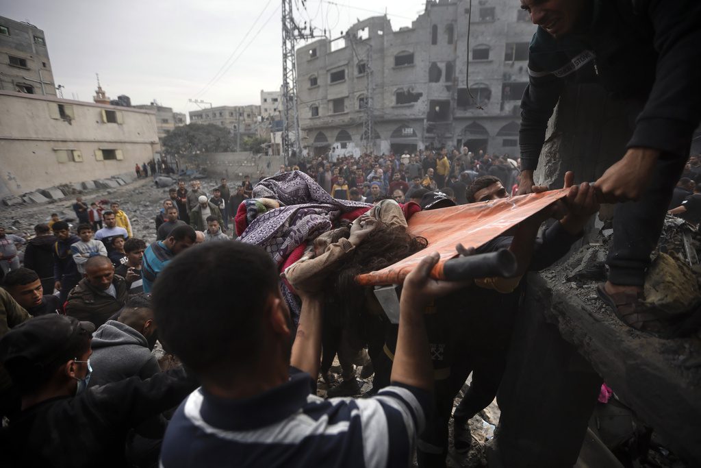 Γάζα: Στον έβδομο μήνα η σφαγή αμάχων – Εν αναμονή νέου γύρου διαπραγματεύσεων στο Κάιρο